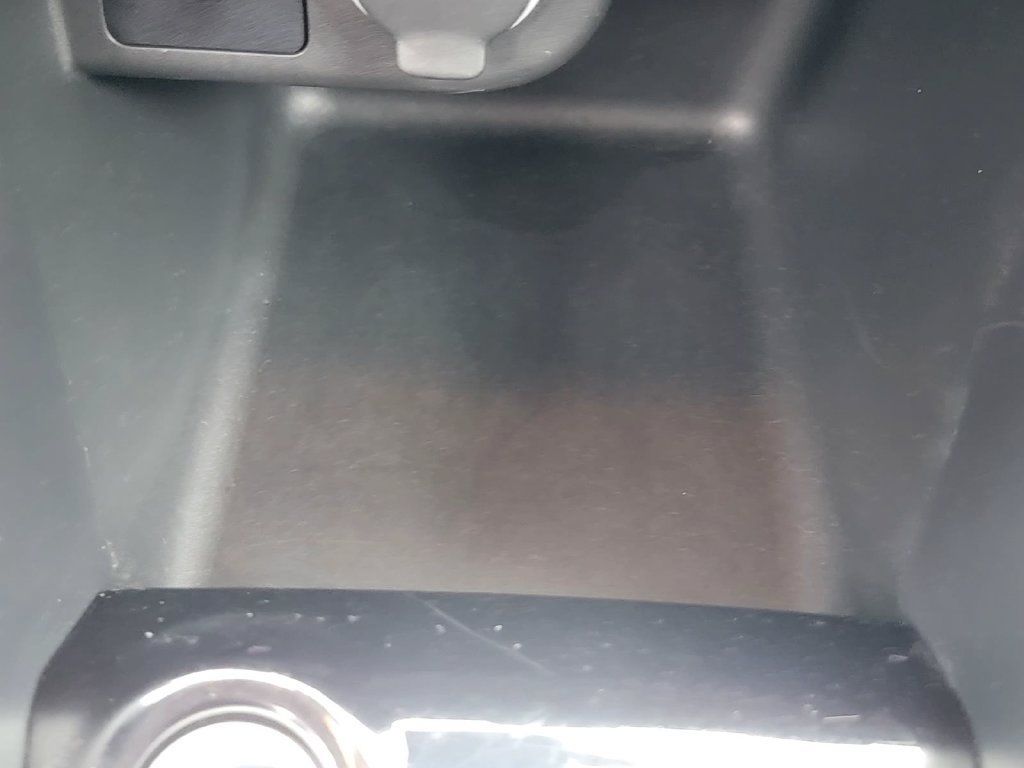 Used 2020 Nissan Kicks S FWD image 27