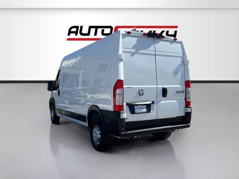 Used 2023 RAM ProMaster 2500 w/ Convenience Group FWD image 5