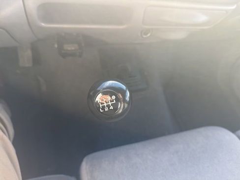 Used 2000 Ford F350 XLT image 16