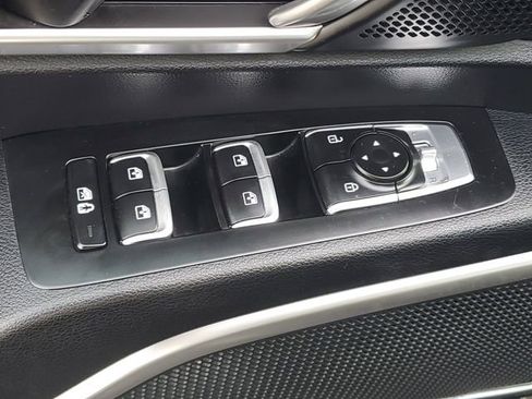 Certified 2024 Kia Telluride S w/ S Sunroof Package AWD/4WD image 16