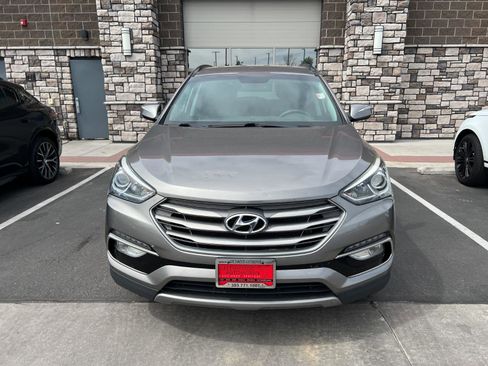 Used 2017 Hyundai Santa Fe Sport image 8