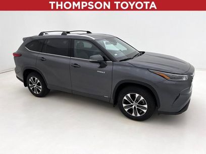 Used 2021 Toyota Highlander XLE