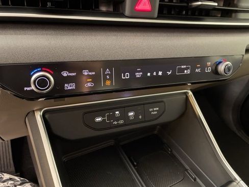 New 2026 Kia Carnival SX image 31