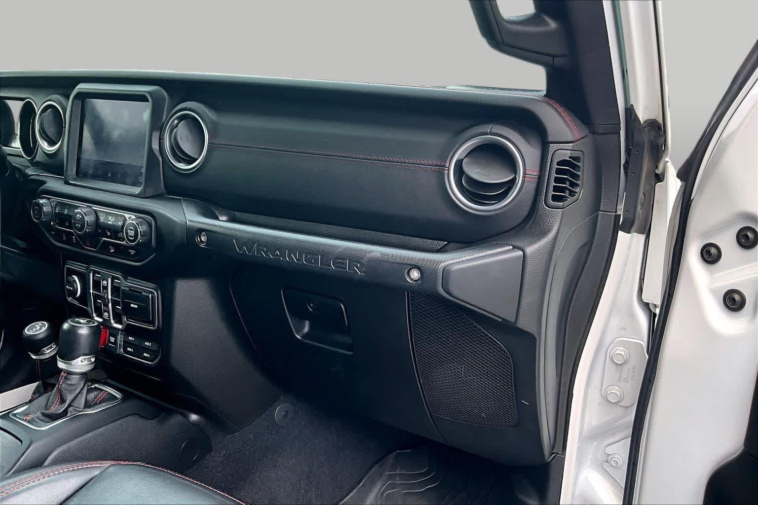 Used 2020 Jeep Wrangler Unlimited Rubicon w/ Quick Order Package 28Y Recon AWD/4WD image 19
