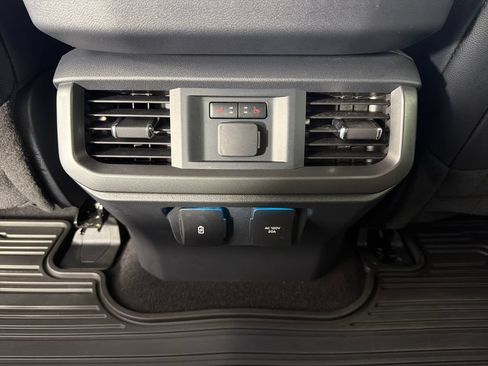 Used 2024 Ford F150 Lariat w/ Equipment Group 502A High AWD/4WD image 17