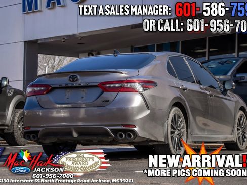 Used 2021 Toyota Camry XSE image 1