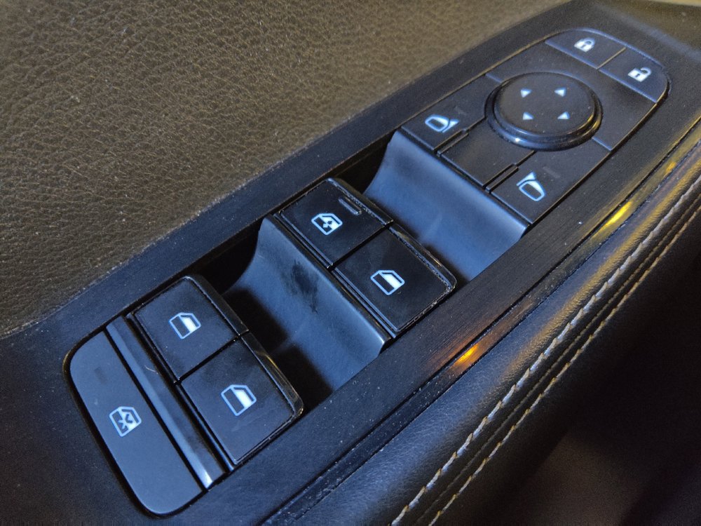 Used 2022 Nissan Rogue SV FWD image 27