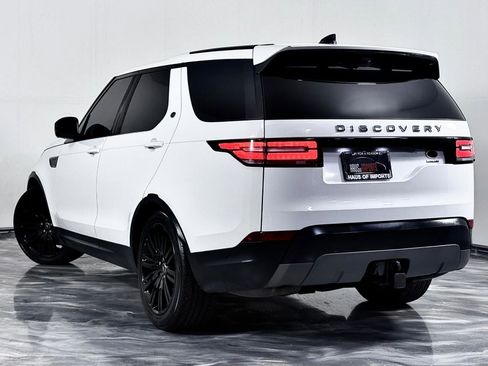 Used 2017 Land Rover Discovery HSE image 11