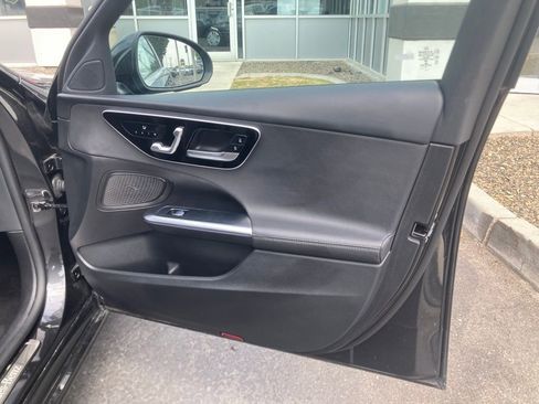 Used 2023 Mercedes-Benz C 300 Sedan image 37