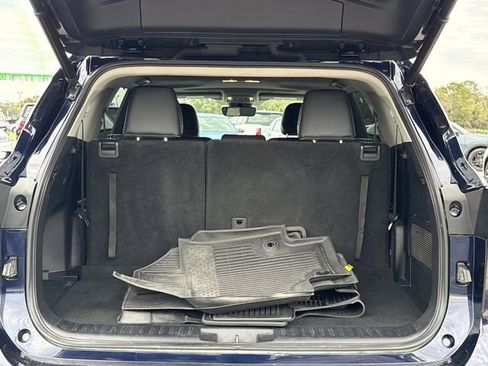 Used 2023 Toyota Highlander XLE image 21