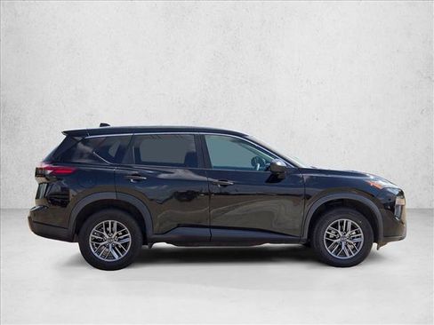 Used 2024 Nissan Rogue S AWD/4WD image 4