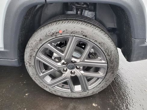 New 2026 Jeep Compass Limited image 27