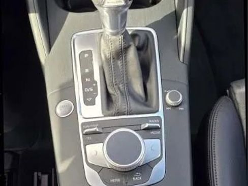 Used 2018 Audi A3 e-tron Prestige w/ Prestige Package image 38