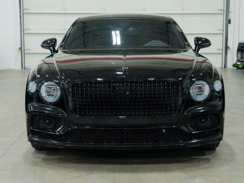 Used 2021 Bentley Flying Spur V8 image 2