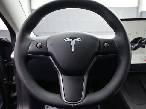 Used 2023 Tesla Model 3 Standard Range image 26