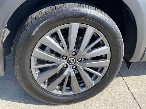 Used 2024 Nissan Pathfinder SL w/ SL Premium Package image 7