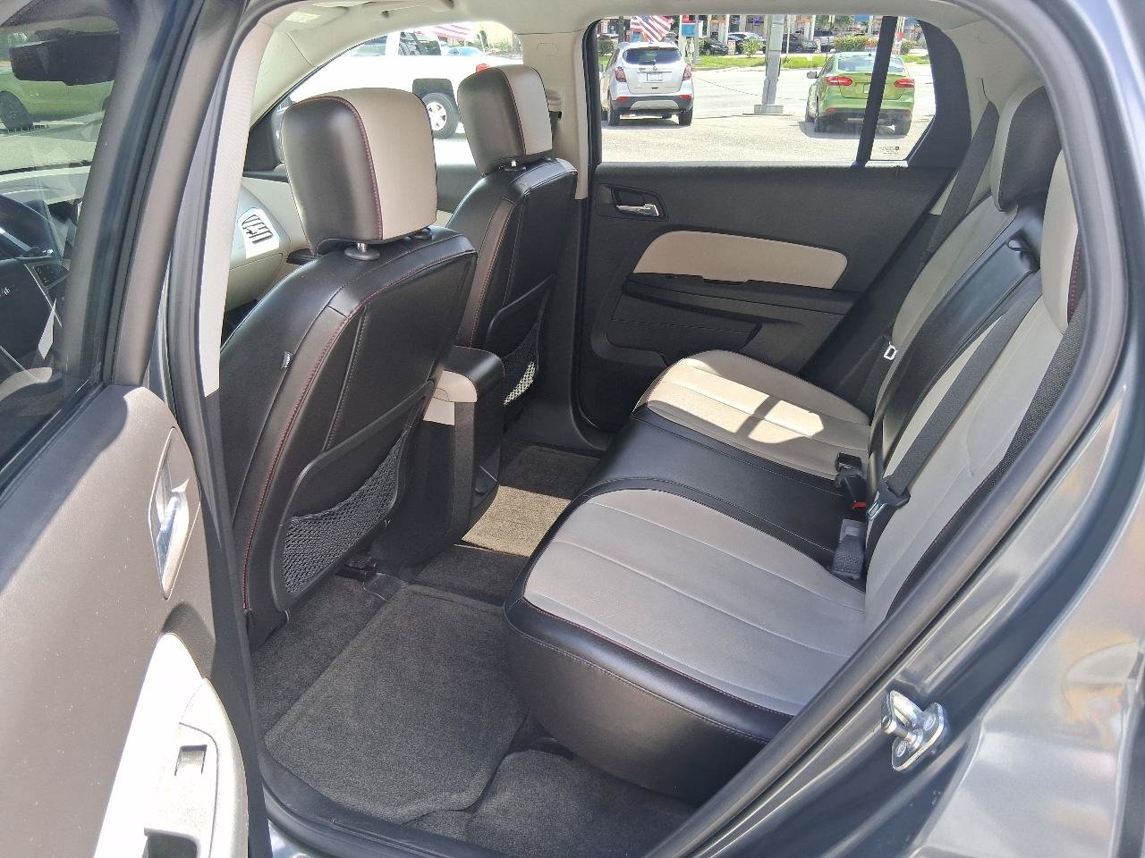 Used 2011 GMC Terrain SLT FWD image 8