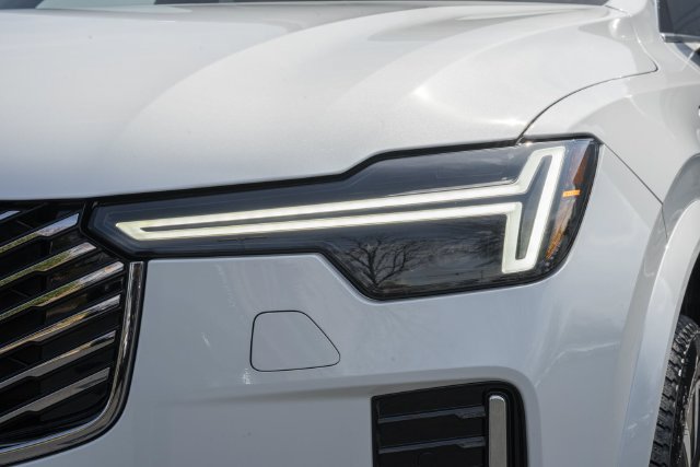 New 2026 Volvo XC90 T8 Plus w/ Protection Package Premier AWD/4WD image 13