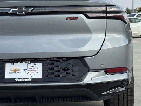 New 2026 Chevrolet Equinox EV RS image 6