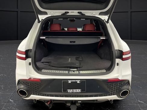 Used 2025 Genesis GV70 3.5T Sport image 15