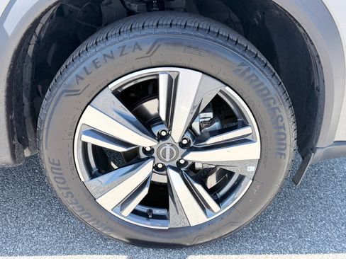 Used 2026 Nissan Rogue SL AWD/4WD image 34