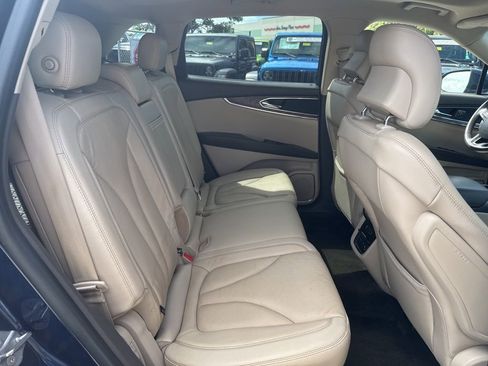 Used 2017 Lincoln MKX Reserve w/ Lincoln MKX Climate Package image 20