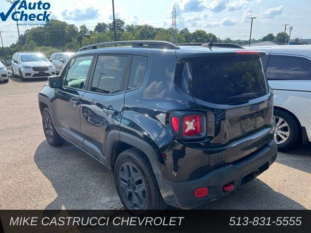 Used 2017 Jeep Renegade Trailhawk AWD/4WD image 4