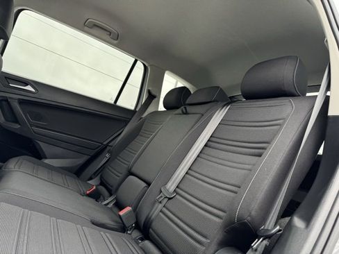 Used 2022 Volkswagen Tiguan S image 10