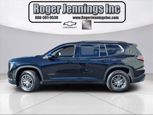 Used 2025 GMC Acadia Elevation image 2