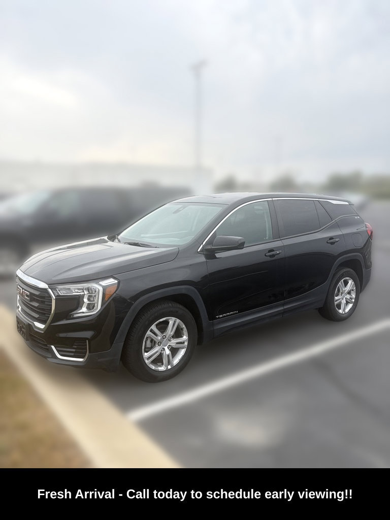Used 2022 GMC Terrain SLE FWD image 3