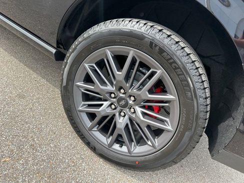 New 2025 Ford Expedition Platinum w/ Stealth Performance Package image 28