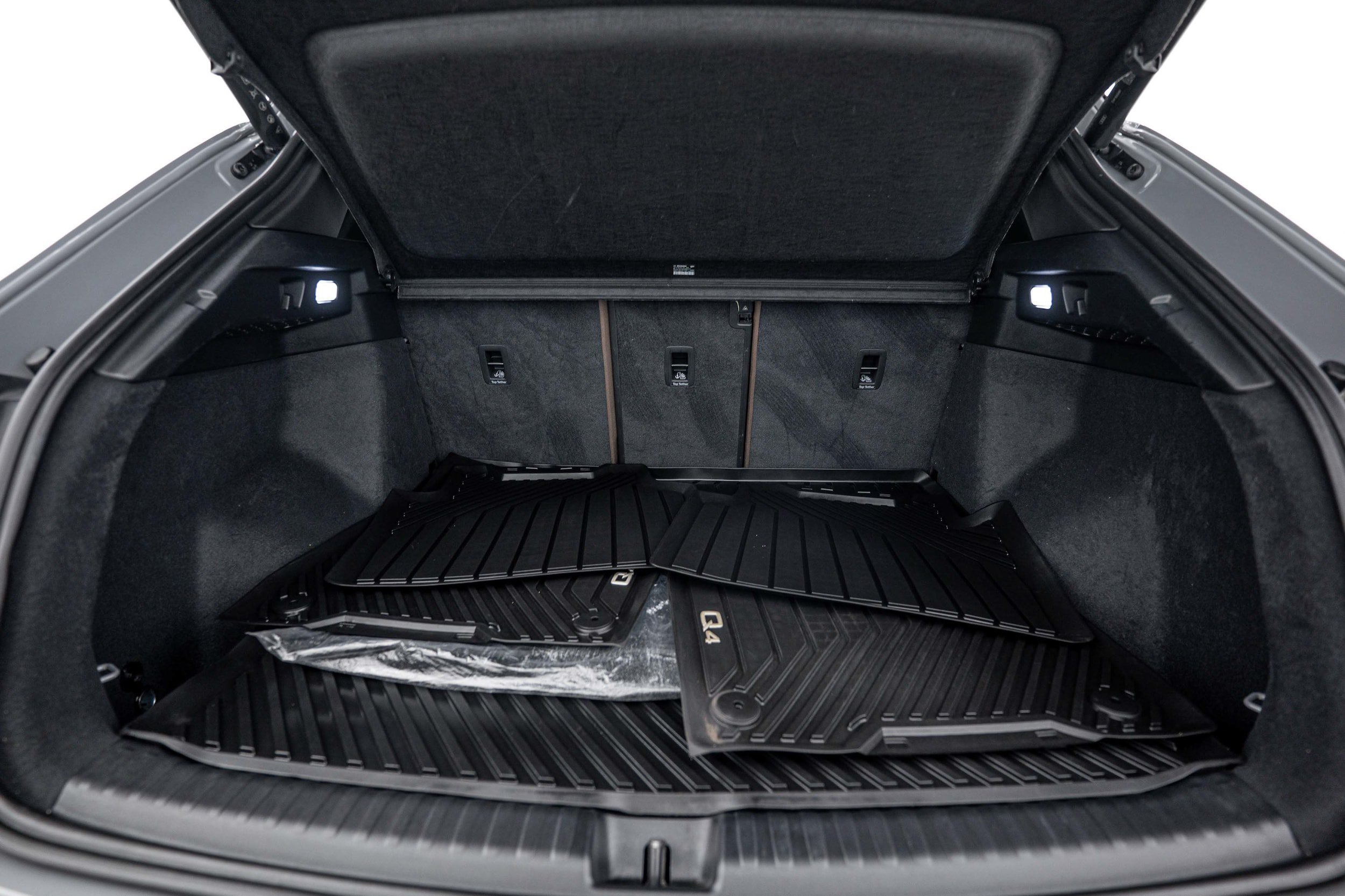 Certified 2024 Audi Q4 e-tron Premium Plus AWD/4WD image 19