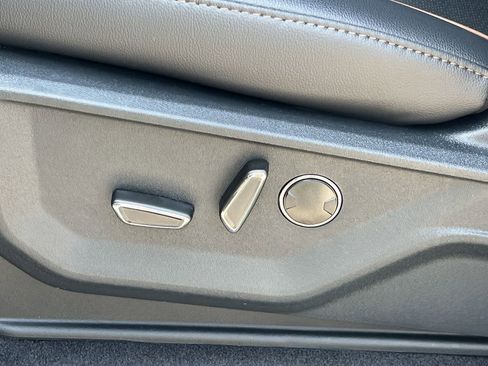 New 2025 Ford F150 Lariat w/ Equipment Group 502A High image 26