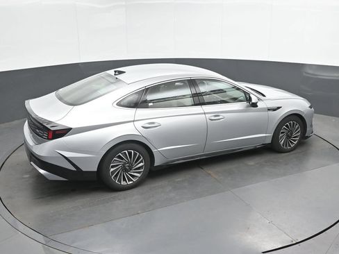 Used 2025 Hyundai Sonata SEL FWD image 31