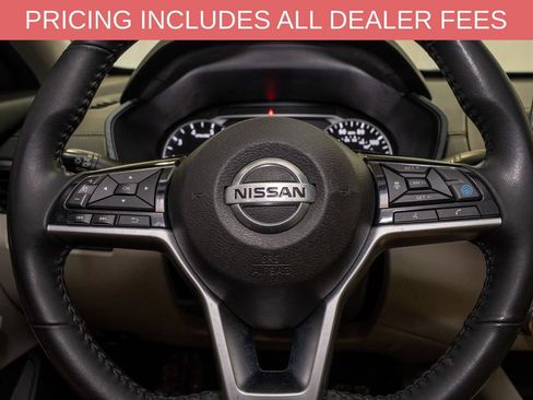 Used 2022 Nissan Altima 2.5 SV w/ SV Premium Package FWD image 19