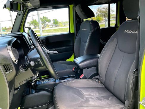 Used 2016 Jeep Wrangler Unlimited Sahara w/ Max Tow Package AWD/4WD image 8
