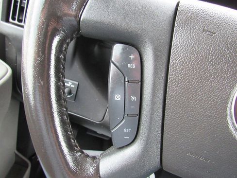 Used 2021 Chevrolet Express 3500 w/ Power Convenience Package RWD image 42