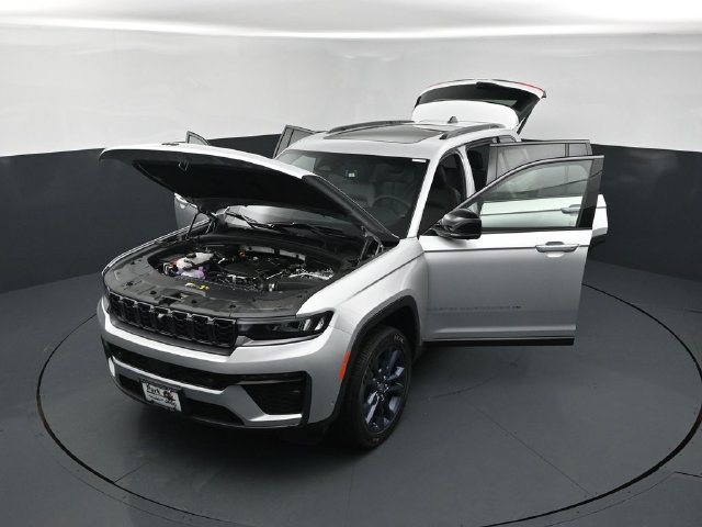 New 2026 Jeep Grand Cherokee Limited AWD/4WD image 25