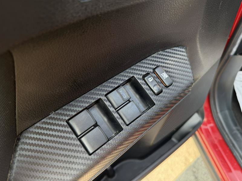 Used 2015 Toyota RAV4 XLE FWD image 11