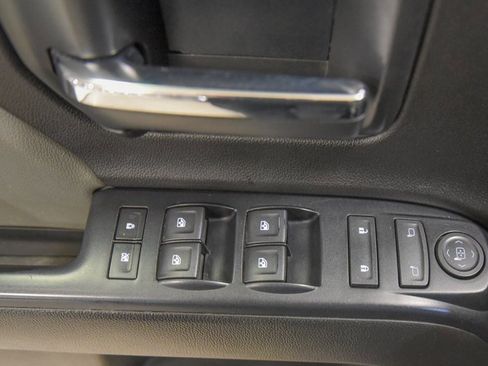 Used 2018 Chevrolet Silverado 2500 W/T image 12