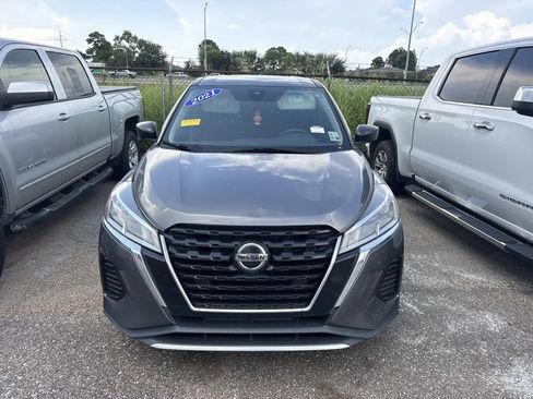 Used 2021 Nissan Kicks S FWD image 14