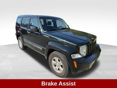 Used 2012 Jeep Liberty Sport AWD/4WD image 9
