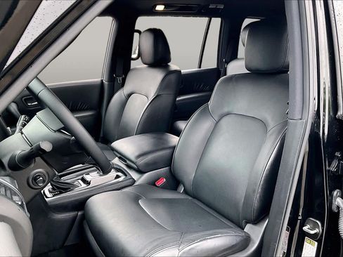 Certified 2023 Nissan Armada SL w/ Midnight Edition Package RWD image 8