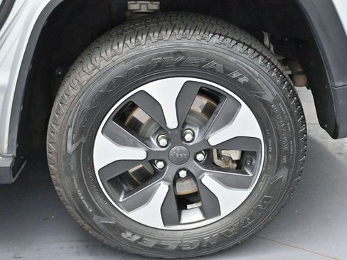 Used 2024 Jeep Grand Cherokee Limited 4xe AWD/4WD image 40