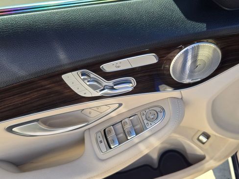 Used 2021 Mercedes-Benz C 300 Sedan image 12