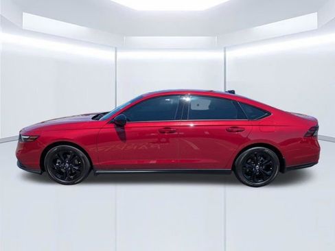 Used 2025 Honda Accord SE image 6