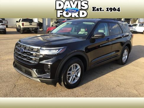 New 2026 Ford Explorer Active w/ Active Comfort Package image 1