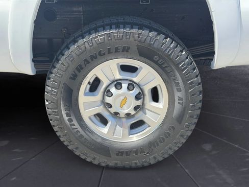 Used 2007 Chevrolet Silverado 2500 LT w/ Heavy-Duty Power Package AWD/4WD image 29