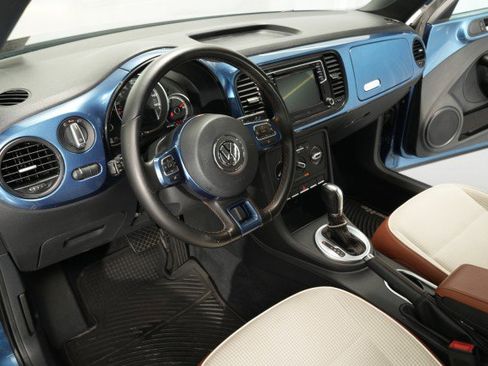 Used 2017 Volkswagen Beetle 1.8T Classic FWD image 26