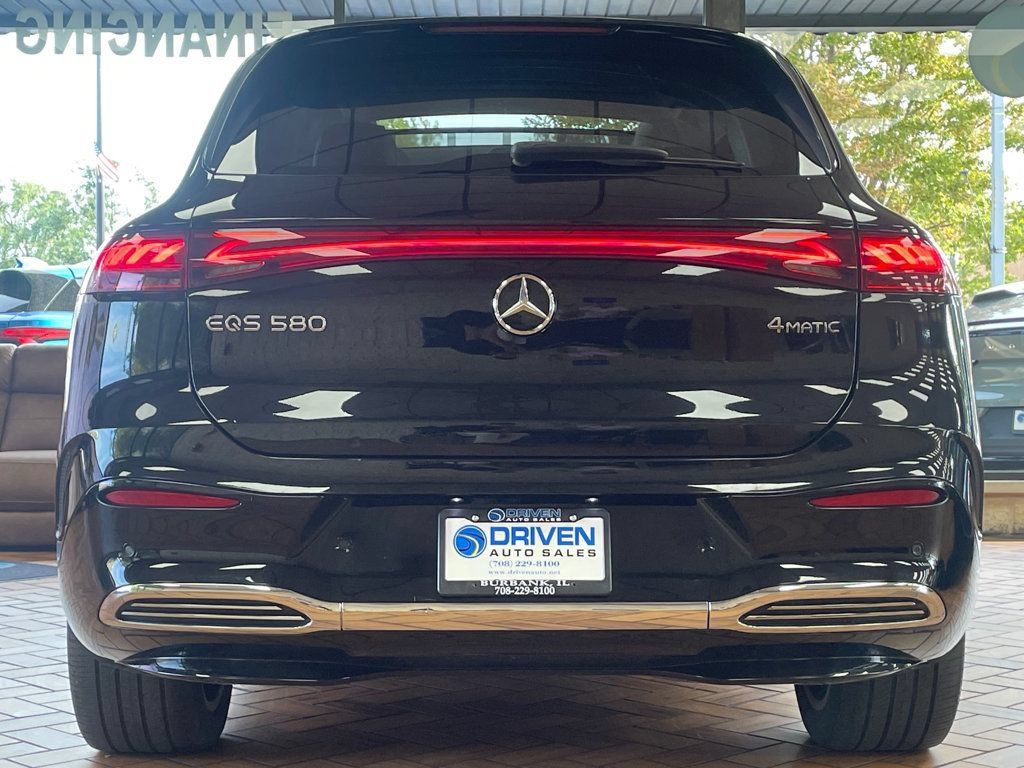 Used 2023 Mercedes-Benz EQS 580 4MATIC SUV image 12